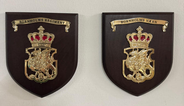 Bornholms Regiment skjold, Guld